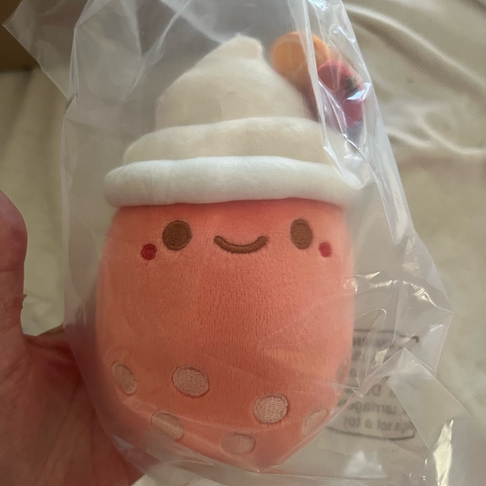 Smoko summer mystery box 2024….4 plushies